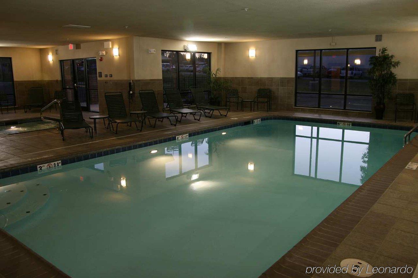 Hampton Inn & Suites New Castle, Pa Facilities photo